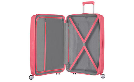 Sisällä ylimääräinen vetoketjullinen tasku