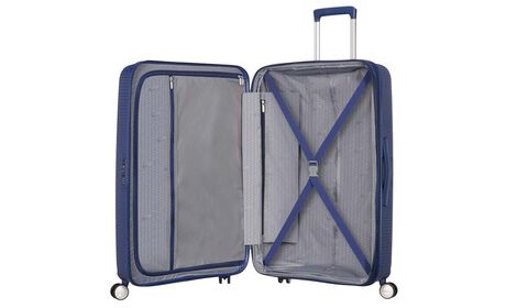 Sisällä ylimääräinen vetoketjullinen tasku