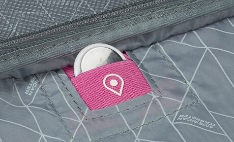 Sisältää AirTagin