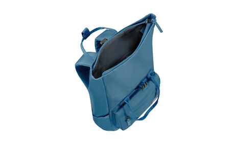 Large main compartment