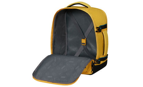 Vaateosasto ristikkäisillä kumunauhoilla