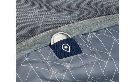 Sisältää AirTagin