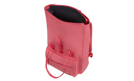 Large main compartment