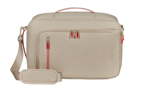 Fitting ryanair free-on-board cabin bag policy