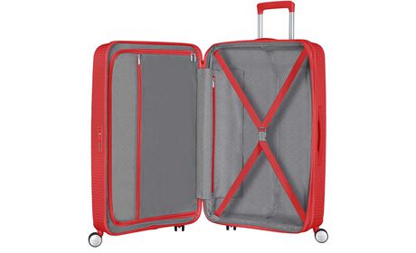 Sisällä ylimääräinen vetoketjullinen tasku