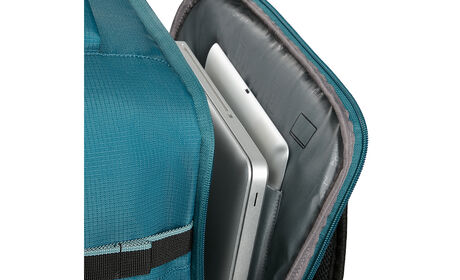 Tasku kannettavalle tietokoneelle 15,6"