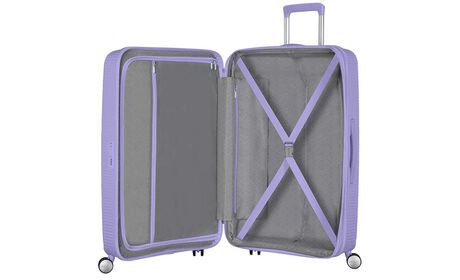 Sisällä ylimääräinen vetoketjullinen tasku