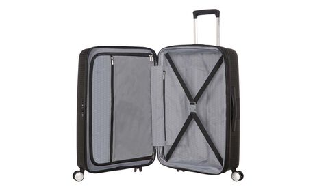 Sisällä ylimääräinen vetoketjullinen tasku