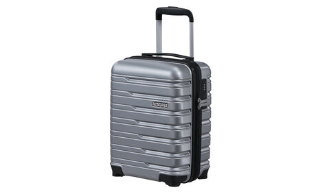 Fitting Ryanair and Wizz Air free-on-board cabin bag policy