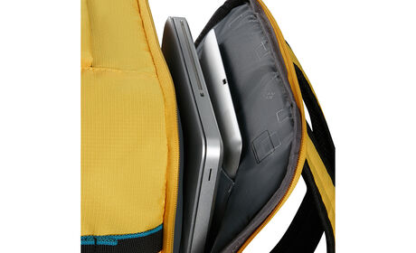 Tasku kannettavalle tietokoneelle 15,6"