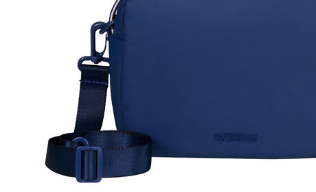 Removable shoulder strap