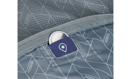 Sisältää AirTagin