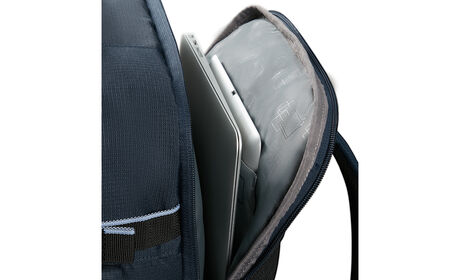 Laptop compartment 15.6"
