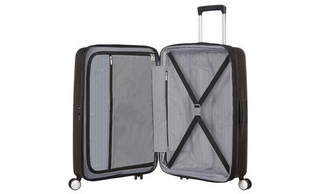 Sisällä ylimääräinen vetoketjullinen tasku