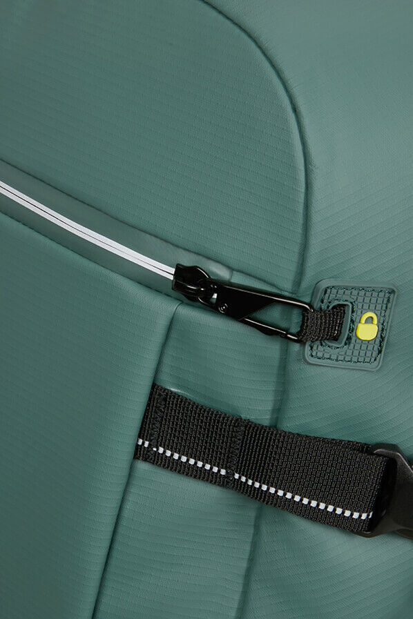 American Tourister Upventure LAPT. BACKPACK 17.3'  Dark Forest