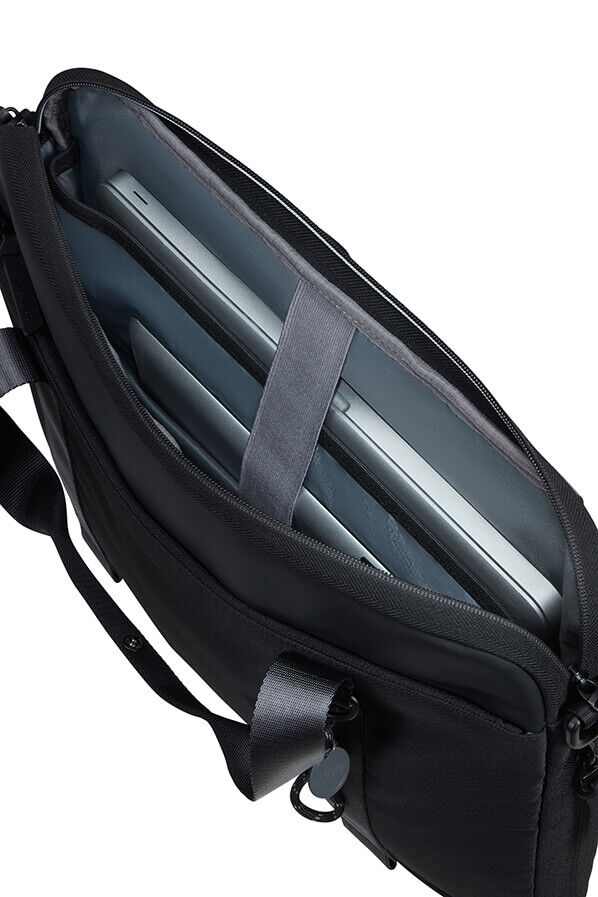 Minima tietokonelaukku 15.6''