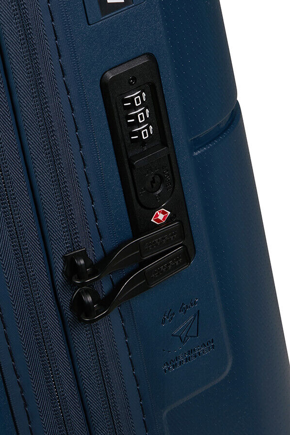 American Tourister Dashpop Disney Spinner Expandable TSA Marvel 55cm  Capt America Shield