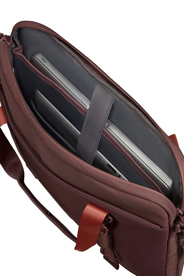 Minima tietokonelaukku 15.6''