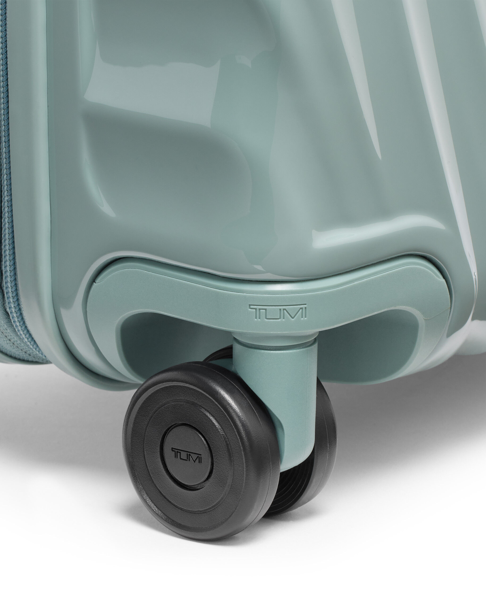 19 Degree Nelipy&ouml;r&auml;inen laajennettava matkalaukku 55 cm - Cont. | TUMI Large Expandable Cabin