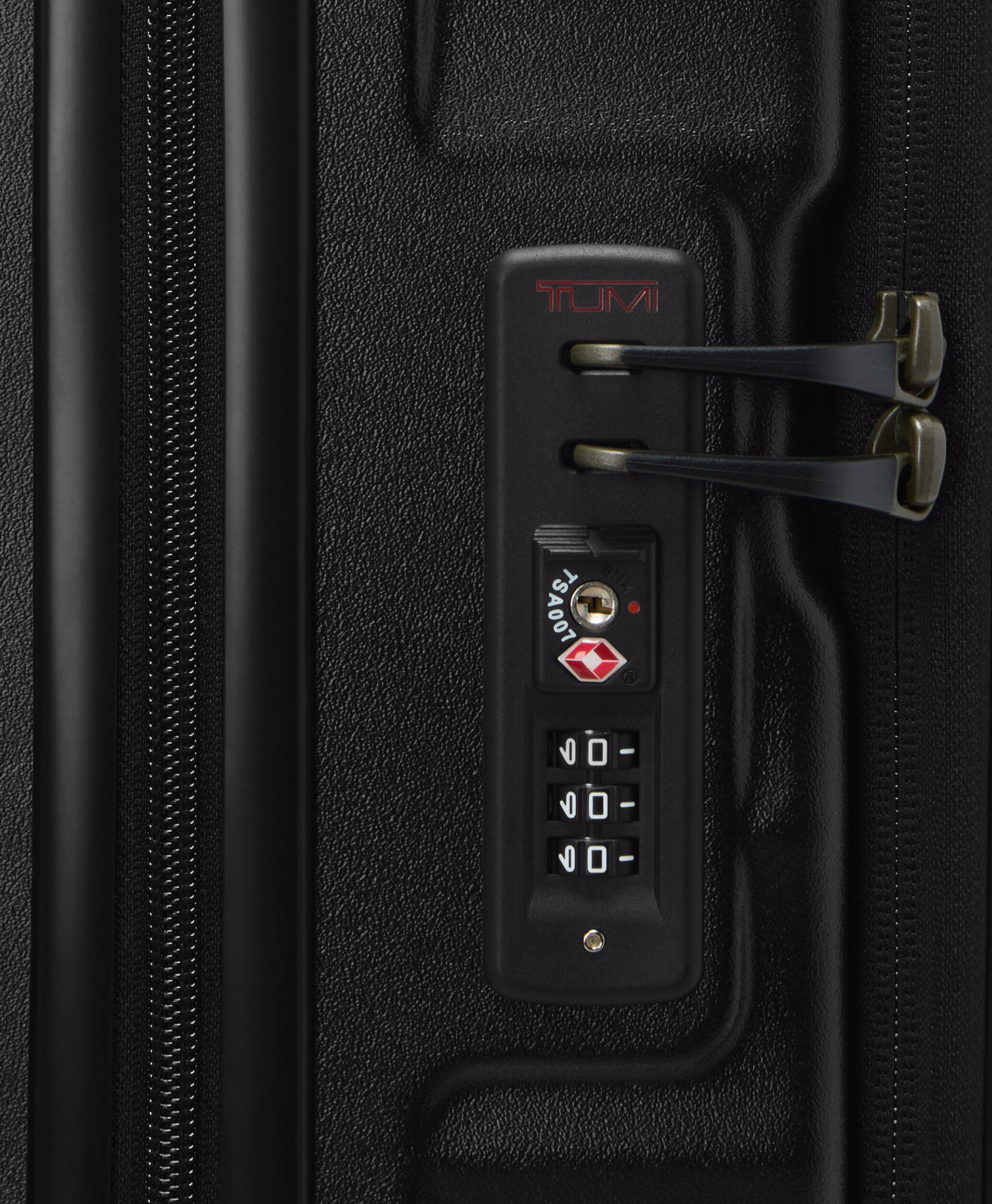 19 Degree Front Access Nelipy&ouml;r&auml;inen laajennettava matkalaukku 55cm