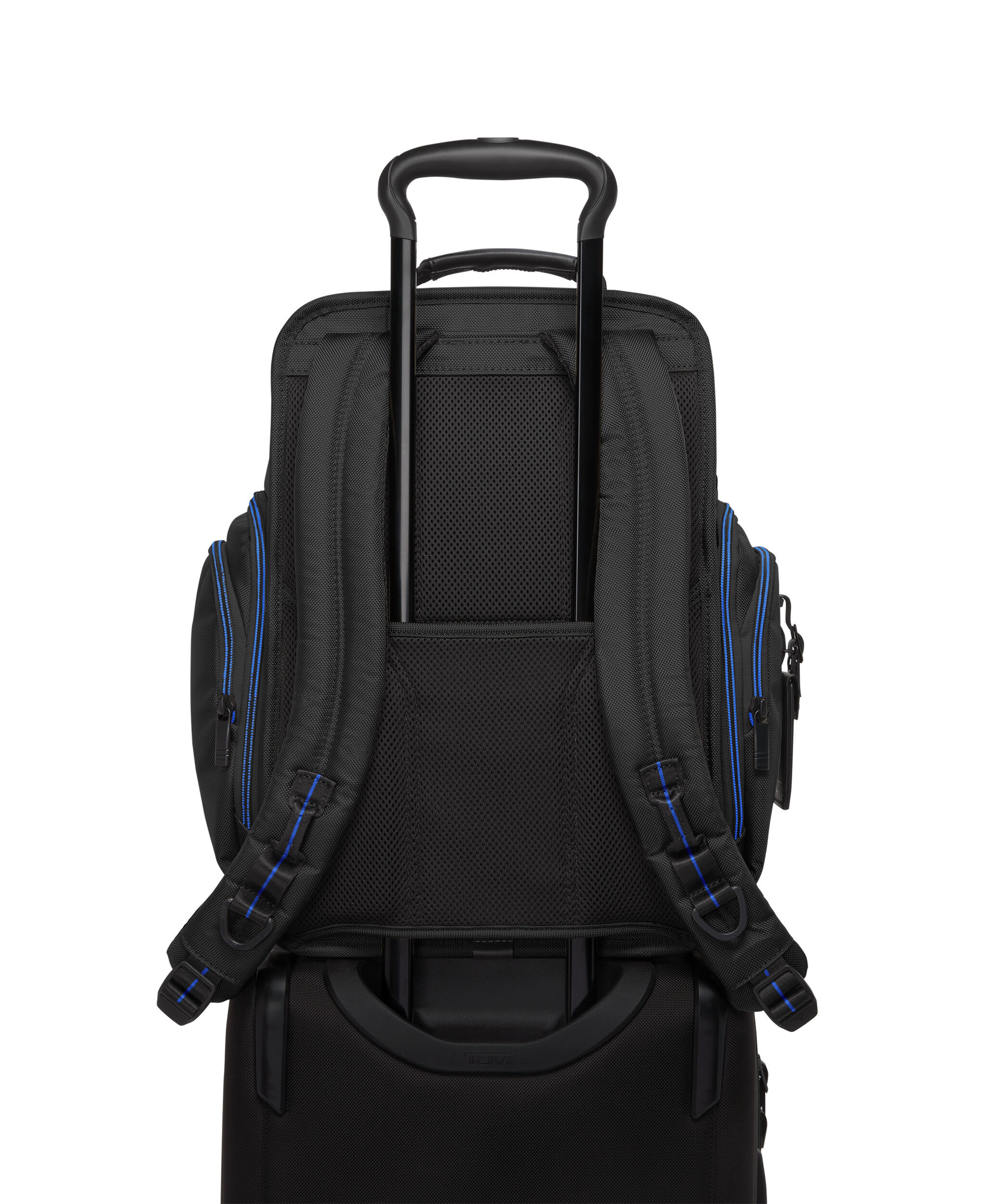 Alpha Tumi brief pack