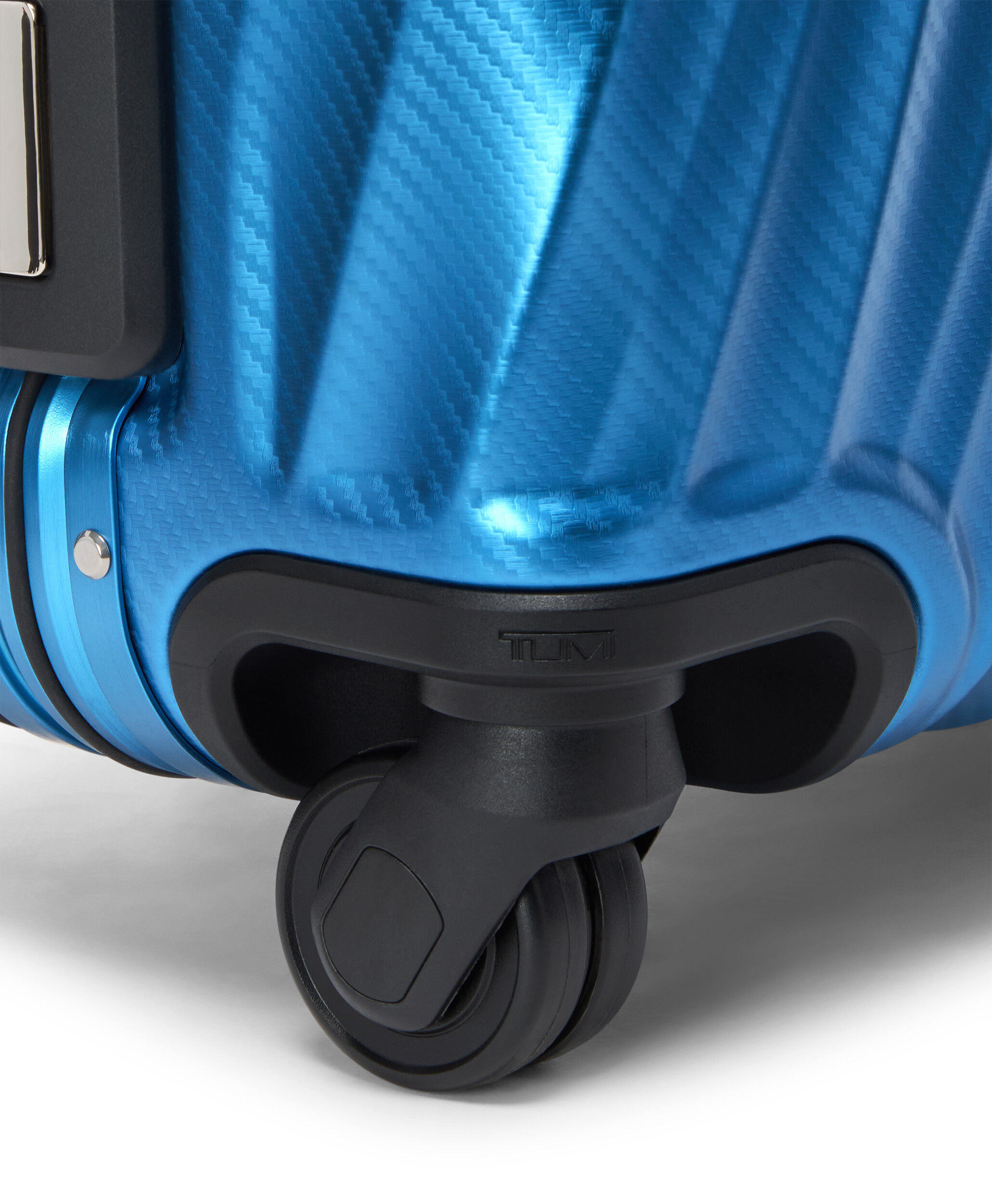 19 Degree Aluminium Nelipy&ouml;r&auml;inen matkalaukku 56 cm - Cont. | TUMI Large Cabin